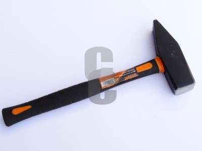 Чук ФИБЪРНА дръжка - 2кг.                                                                                                                                                                                                                                                                                   